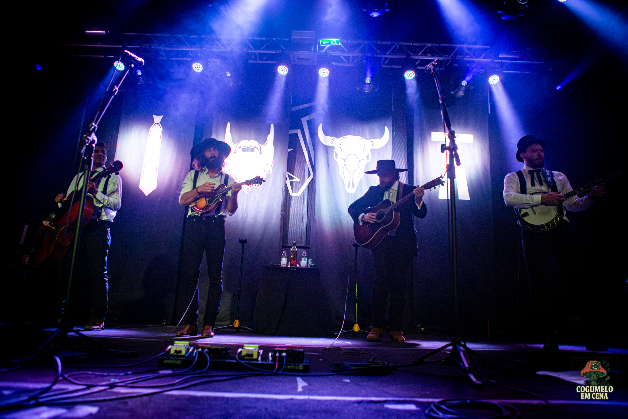 The Dead South no Opinião: banjos, fumaça e um espetáculo de western moderno