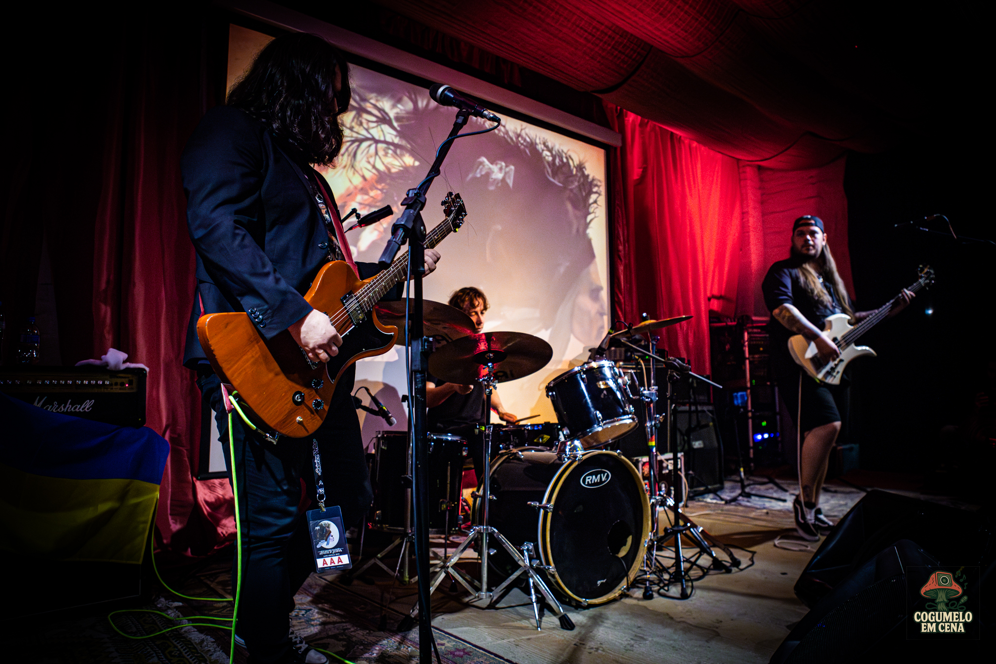 Stoned Jesus no Gravador Pub: riffs, catarse e comunhão no subterrâneo de Porto Alegre