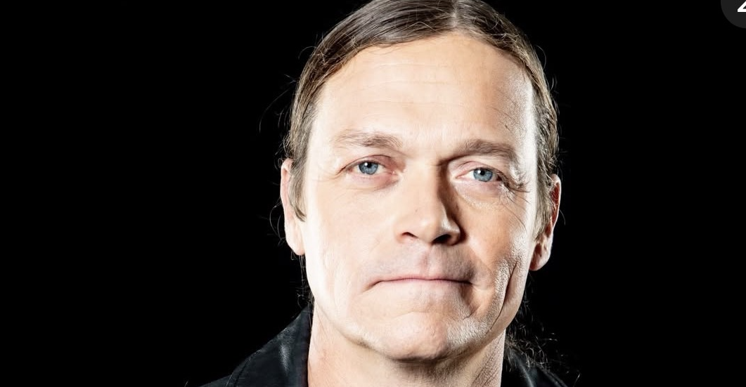 Brad Arnold, voz do 3 Doors Down, morre aos 47 anos