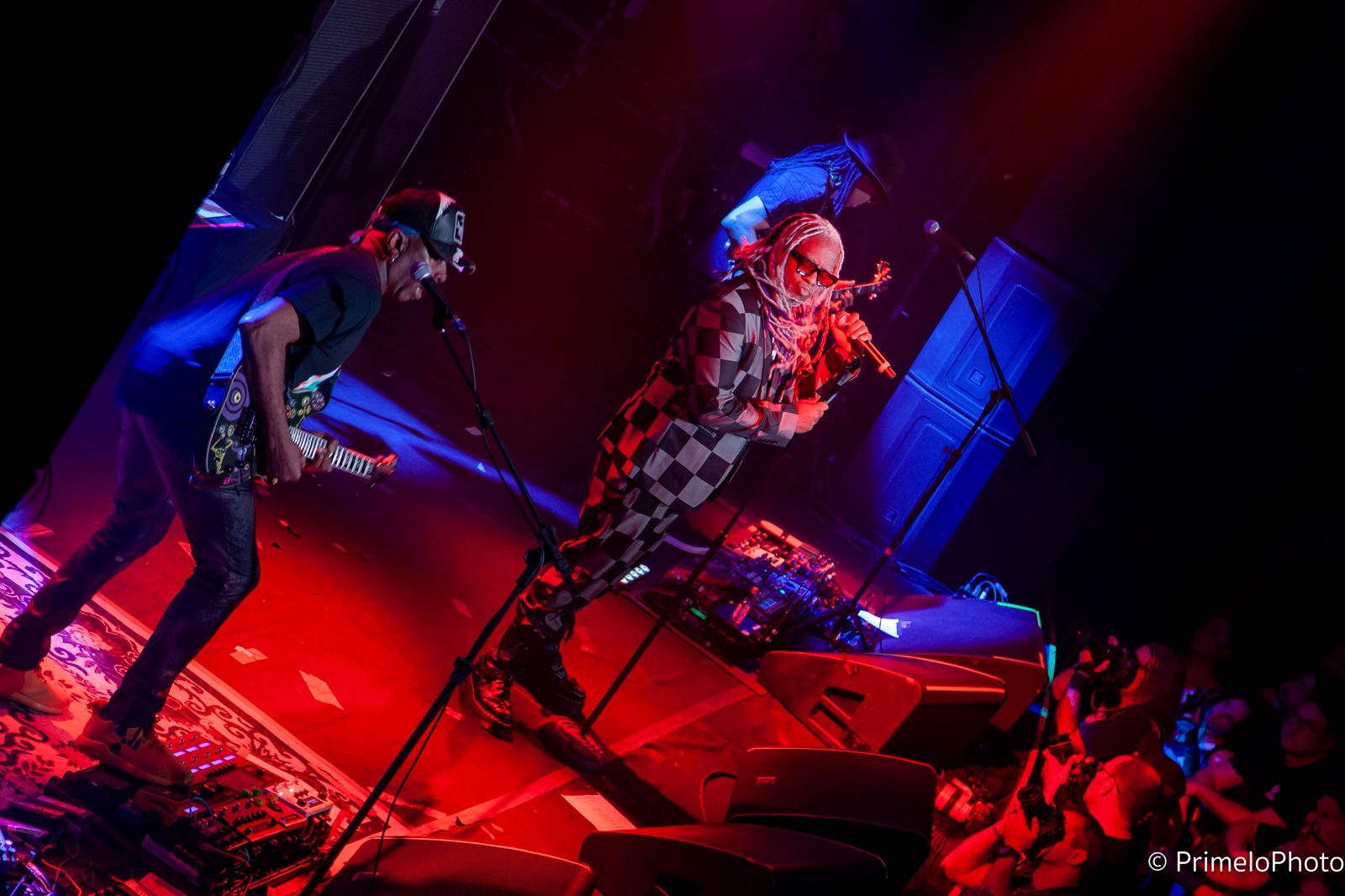 Uma noite entre o deserto e a consciência: Madzilla e Living Colour no Opinião