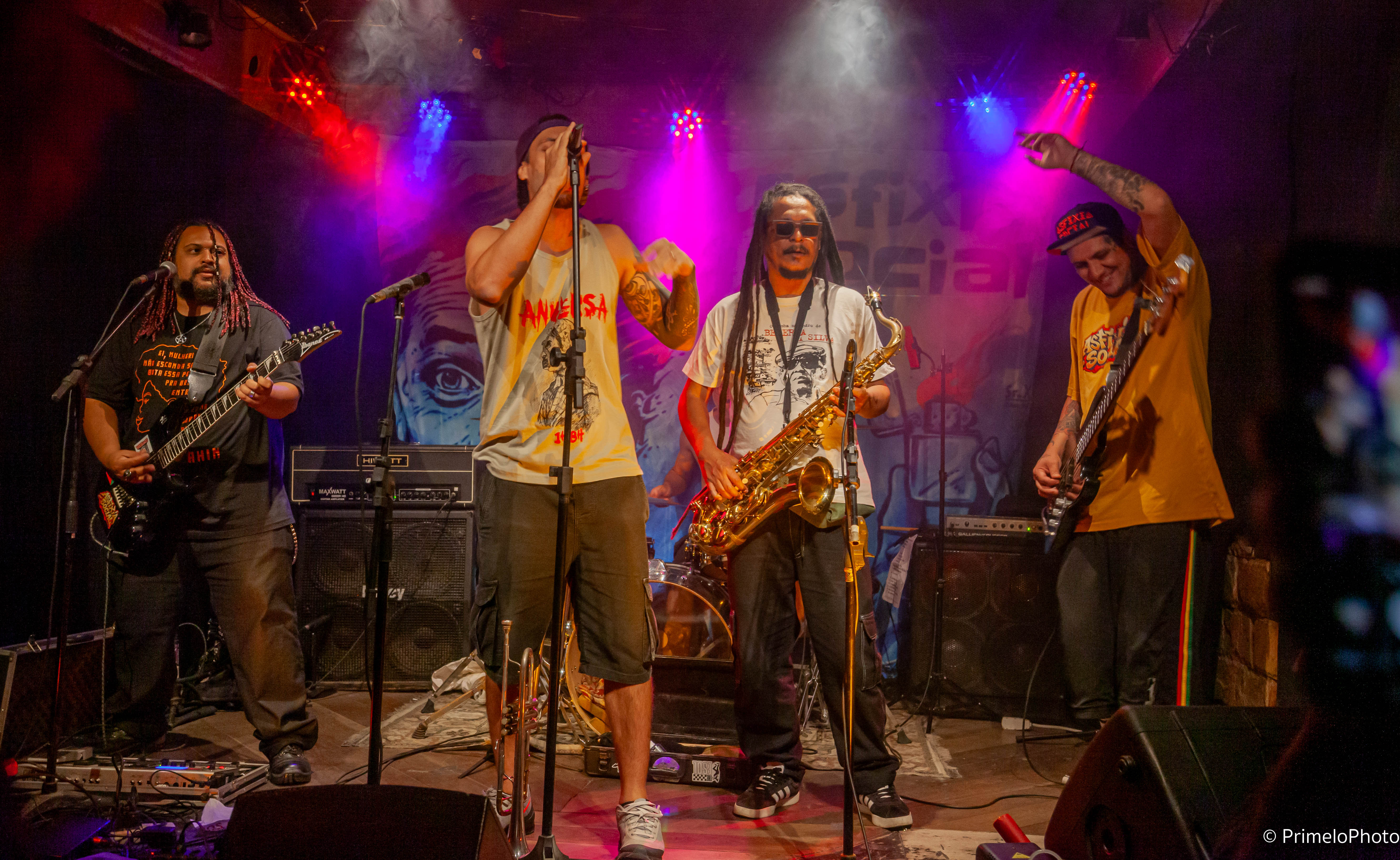 NOITE DE CATARSE COLETIVA MARCA SHOW DA TRAMA E ASFIXIA SOCIAL NA AUDIO REBEL – RJ