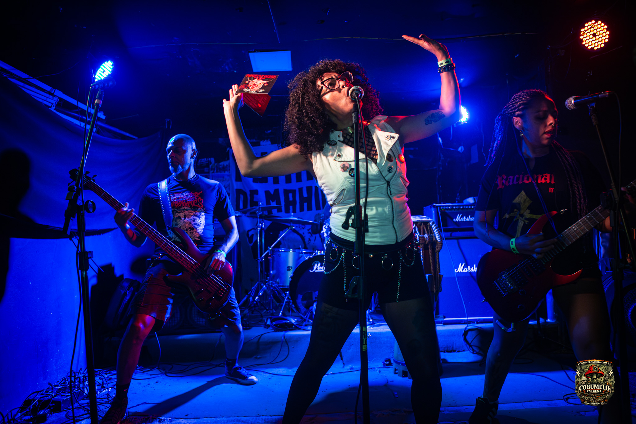 PUNHO DE MAHIN NO CAOS: PESO, POSIÇÃO E CONTINUIDADE