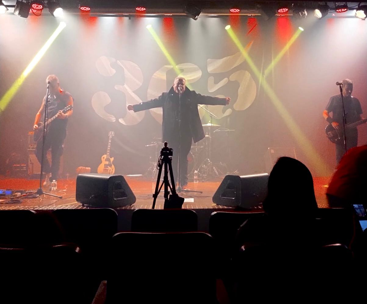 365 CELEBROU O LANÇAMENTO DO NOVO ÁLBUM EM TARDE MEMORÁVEL NA ZONA SUL DE SÃO PAULO