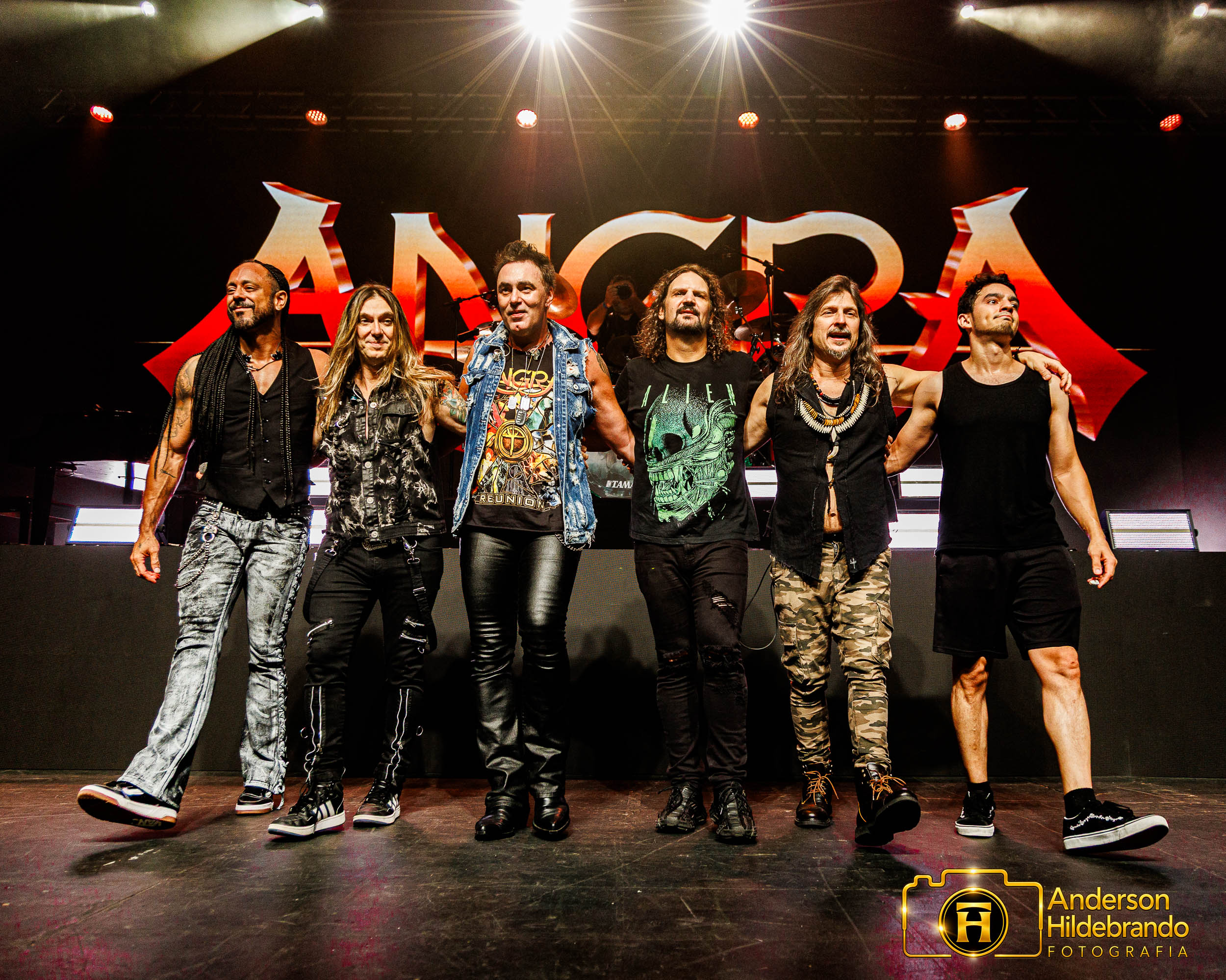 ANGRA REVISITA O REBIRTH E TRANSFORMA SÃO PAULO EM PONTO DE ENCONTRO DE GERAÇÕES