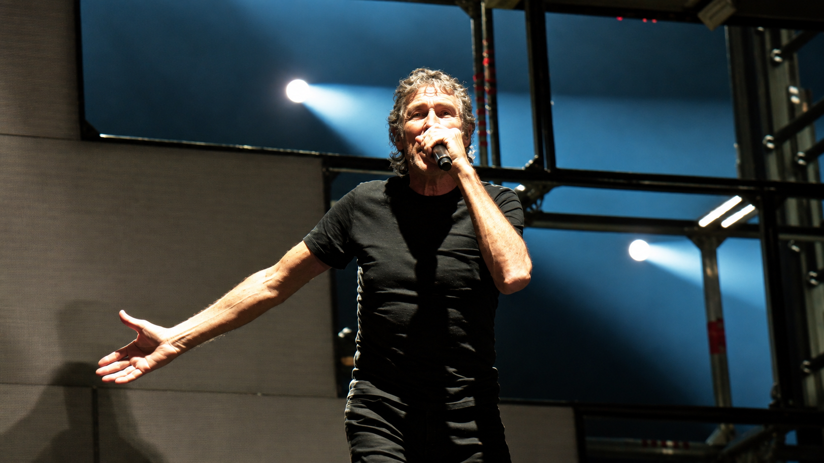 Roger Waters Presents Legacy A Pink Floyd Show estreia em 2027